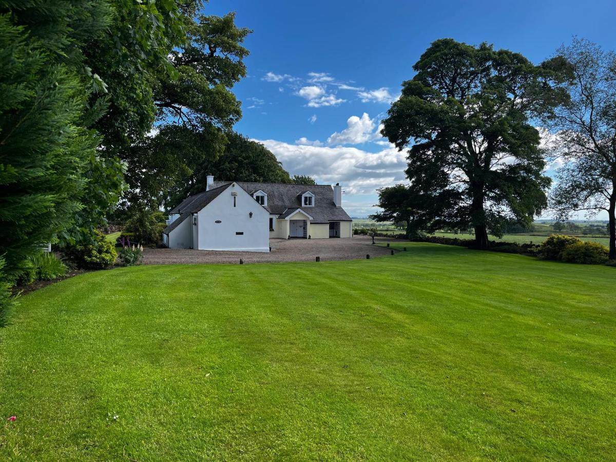 Whitehouse Bed & Breakfast Uplawmoor Exterior photo